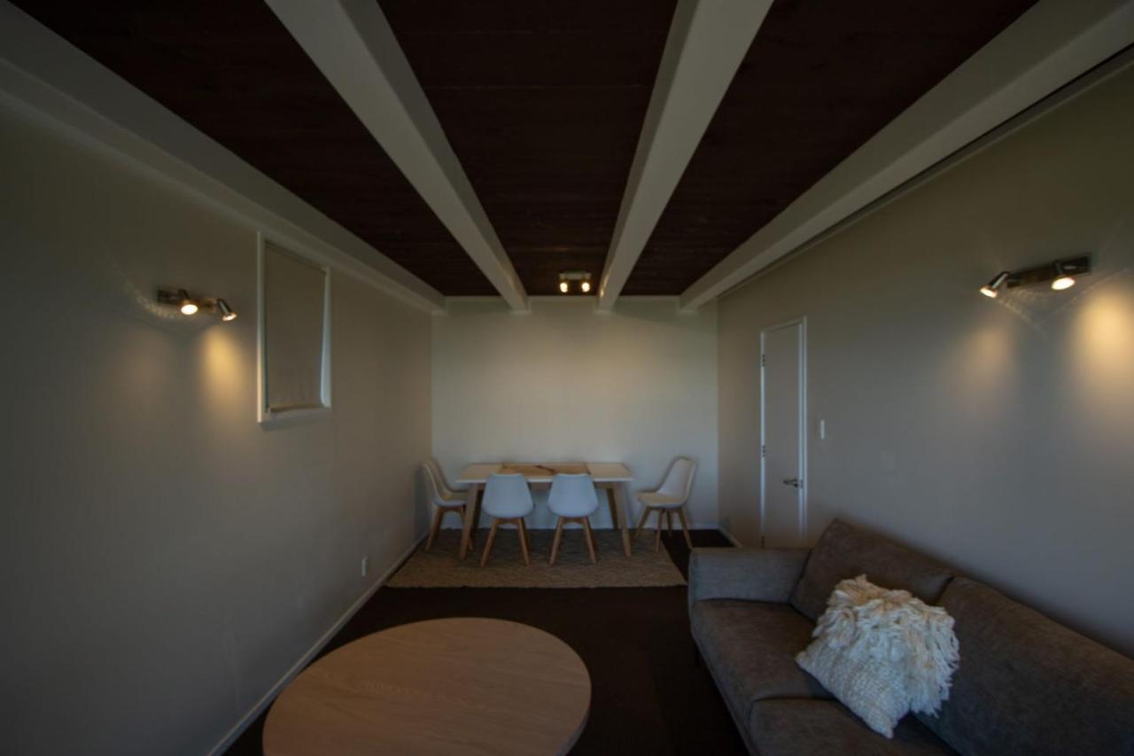 Wills On The Water Beachfront Apartment Bell Block 외부 사진